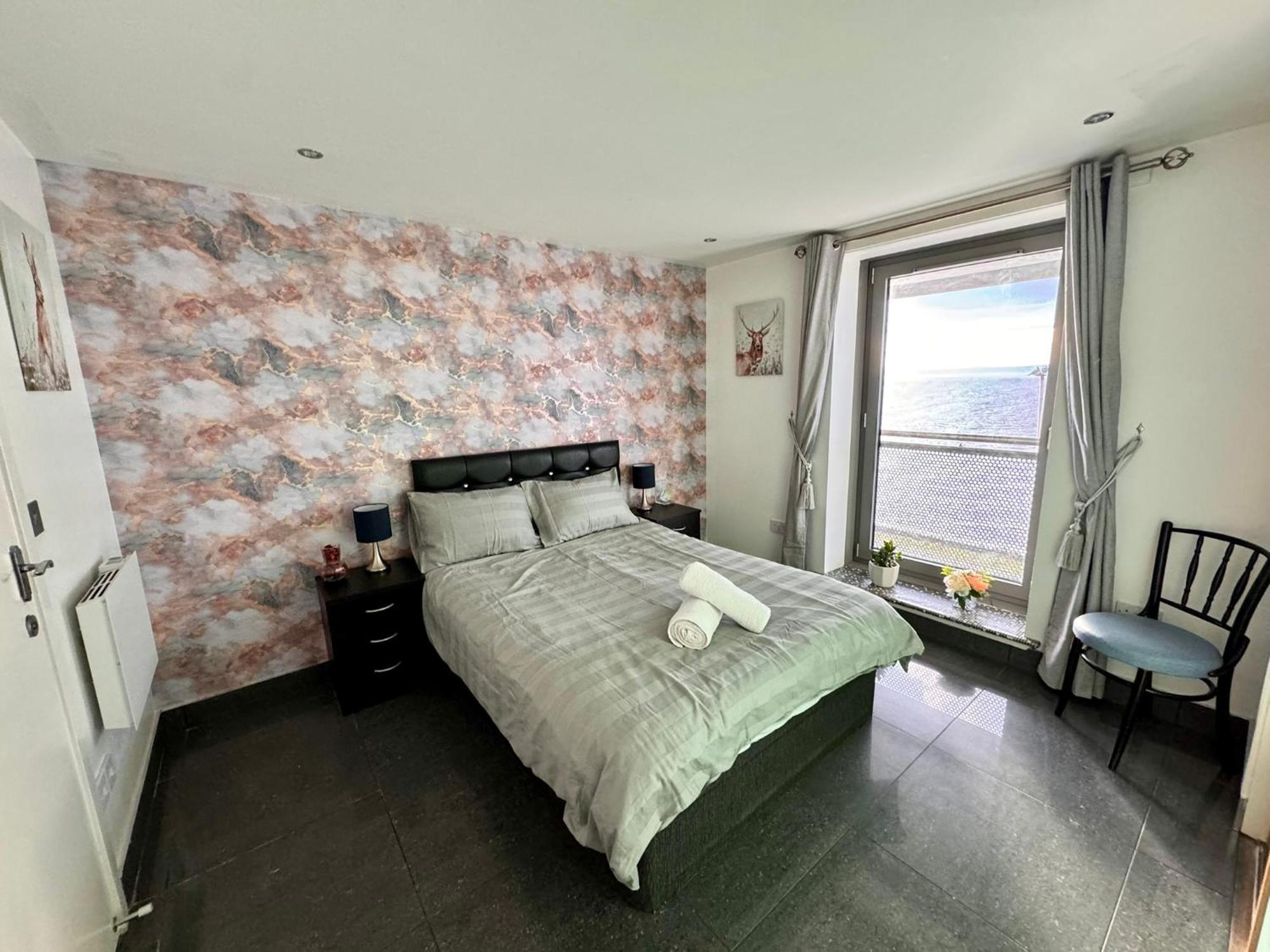 Ocean Park Apartments - Oceanfront - Free Parking And Fast Wifi エディンバラ エクステリア 写真